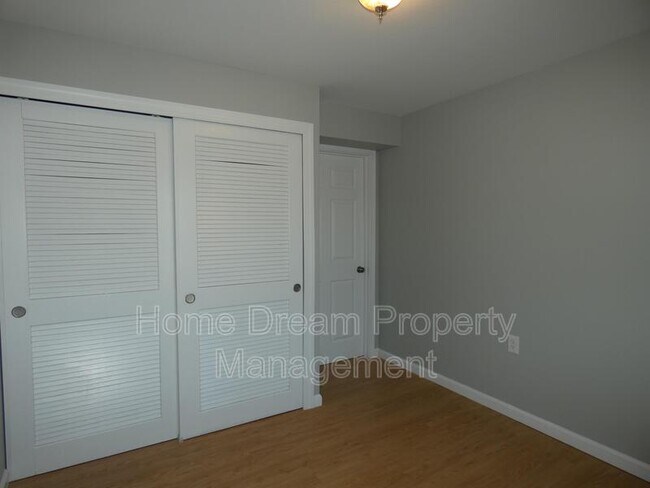 Building Photo - 88 Carriage Hill Dr