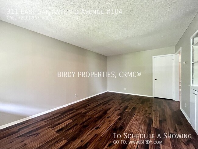Building Photo - 311 E San Antonio Ave