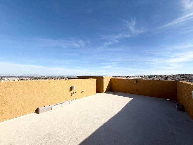 Building Photo - 3828 N Celcius Pl