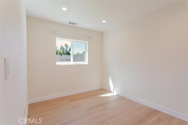 Building Photo - 10423 Pinyon Ave