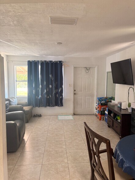 Building Photo - 26390 Cape Verde Ln