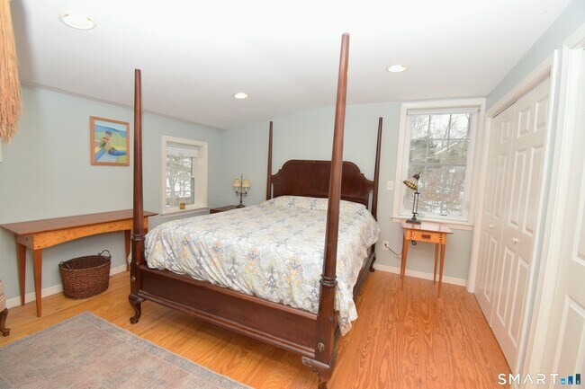 Building Photo - 2203 Durham Rd