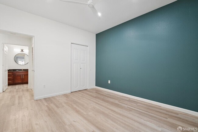 Building Photo - 200 Caldecott Ln