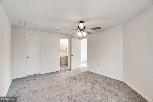 Building Photo - Elevated Comfort: Spacious Condo with Loft and Fireplace