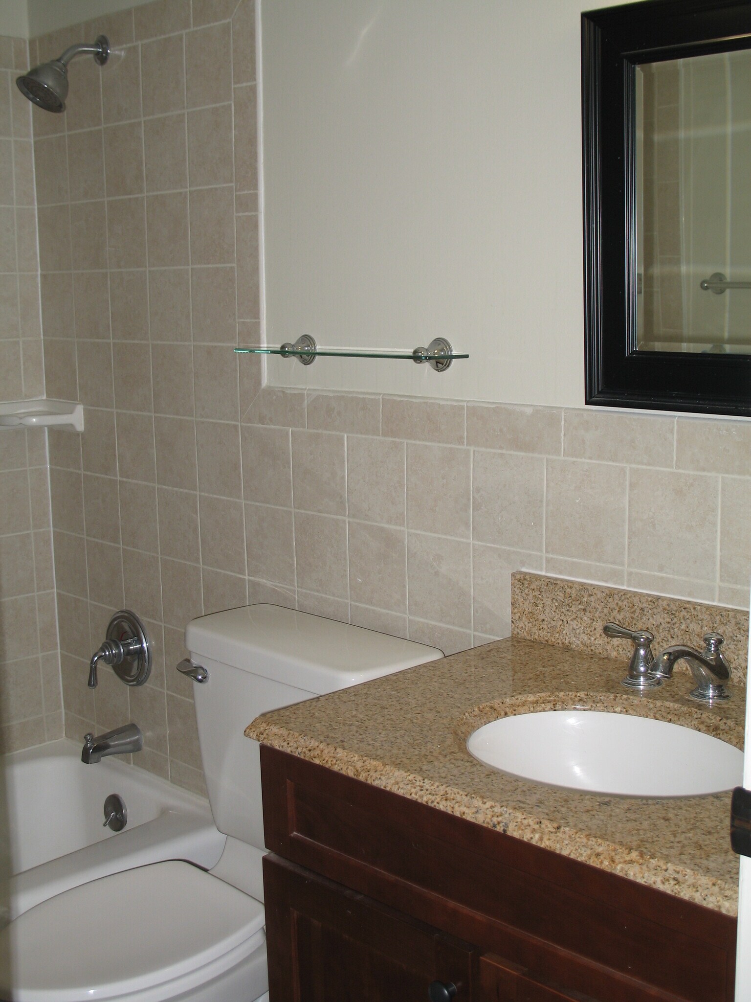 Building Photo - 611 Calais Dr