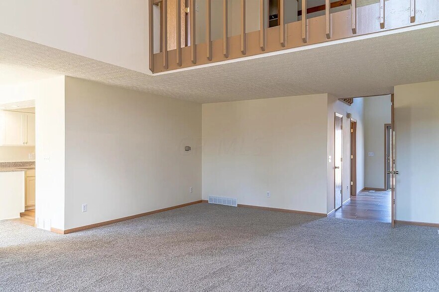 Building Photo - 6388 Dummerston Ct