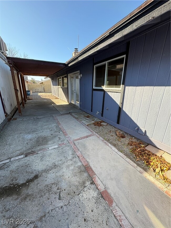 Building Photo - 6215 Don Zarembo Ave