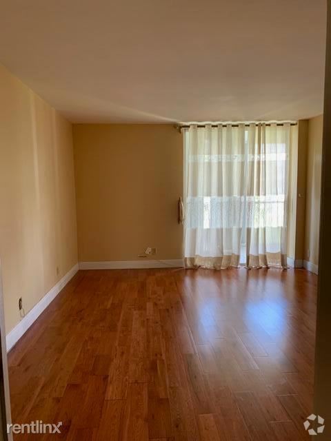 Building Photo - 3 br, 2 bath Condo - 198 NW 67th St Apt 304