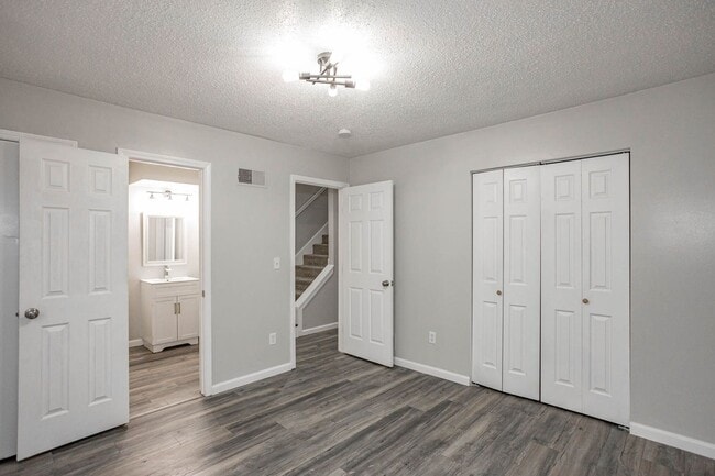 Building Photo - 3102-3108 Eaton Street