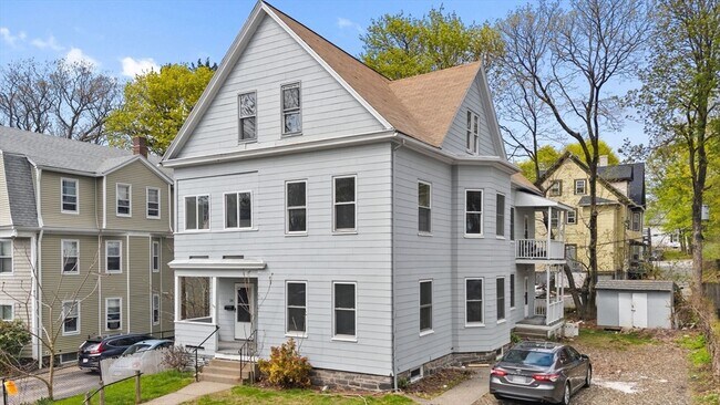 Building Photo - 24 Vinton St