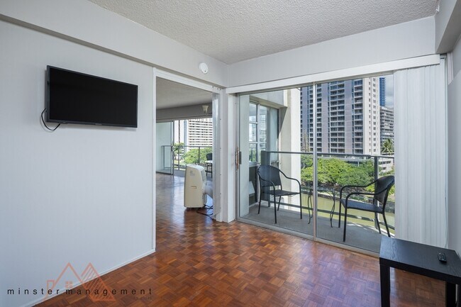 Building Photo - 1645 Ala Wai Blvd