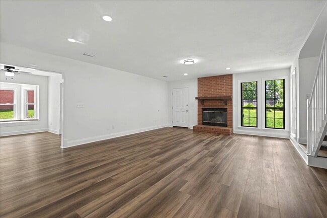 Building Photo - 2464 Elfinwing Ln