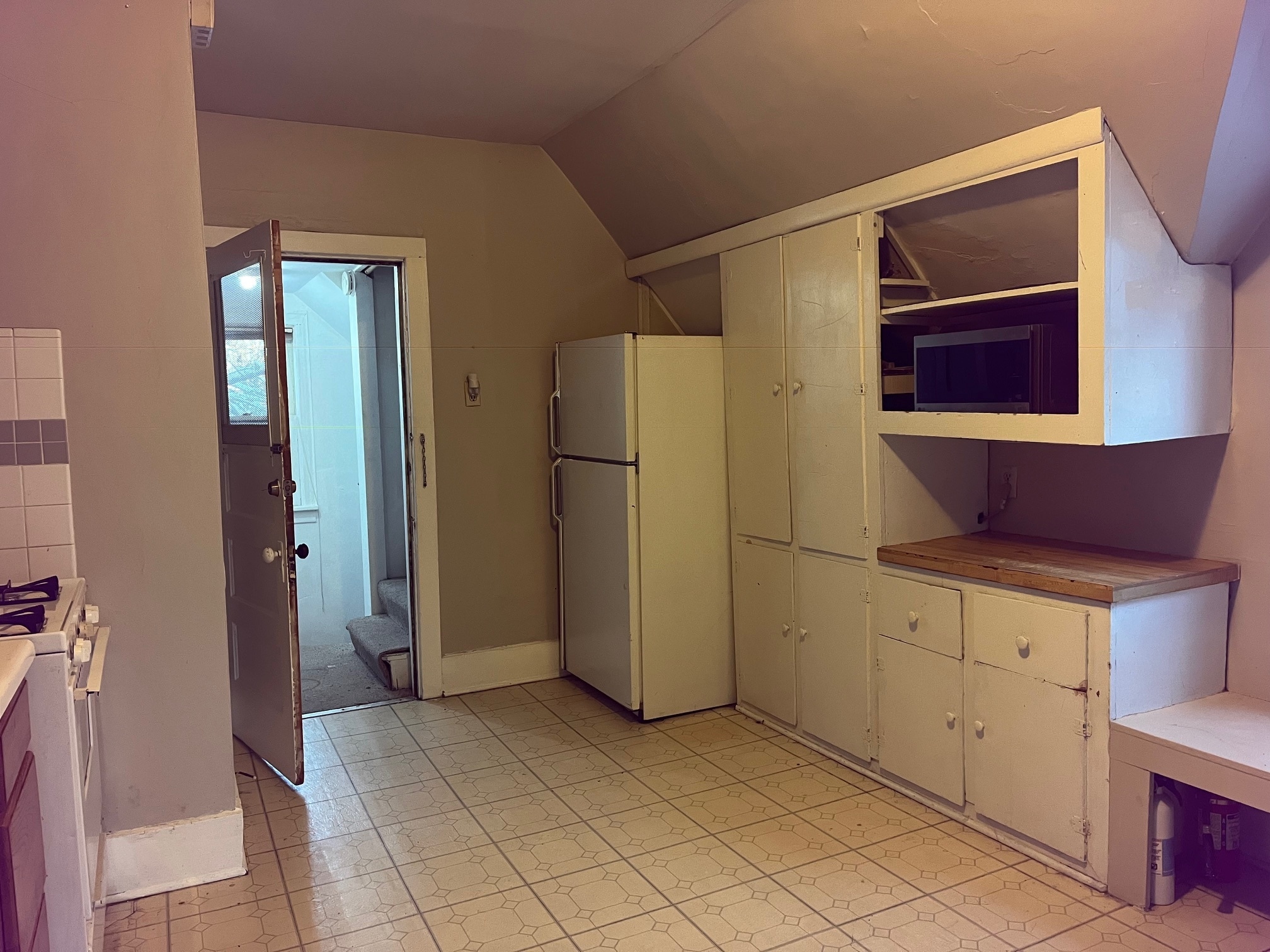 Building Photo - 3260A N Newhall St