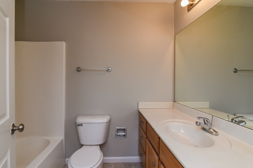 Building Photo - 1548 Destiny Dr