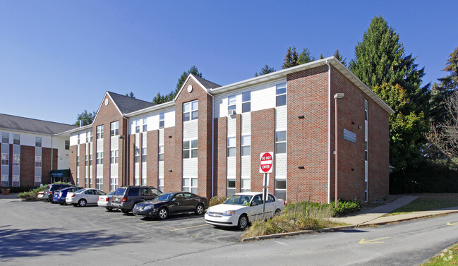 Main Street Apartments - 654 S Main St Slippery Rock PA 16057 ...