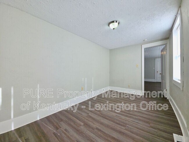 Building Photo - 417 North St