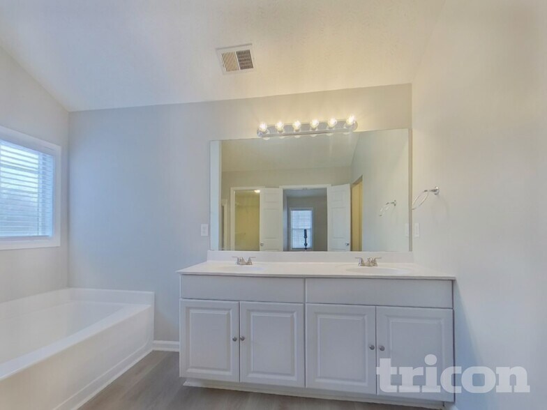 Building Photo - 145 Silver Mine Trail SE