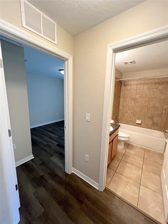 Building Photo - 59 Pine Haven Dr