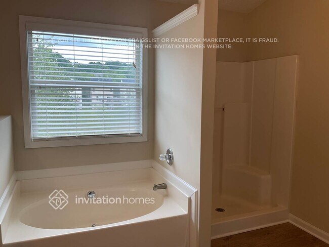 Building Photo - 511 Pondweed Dr