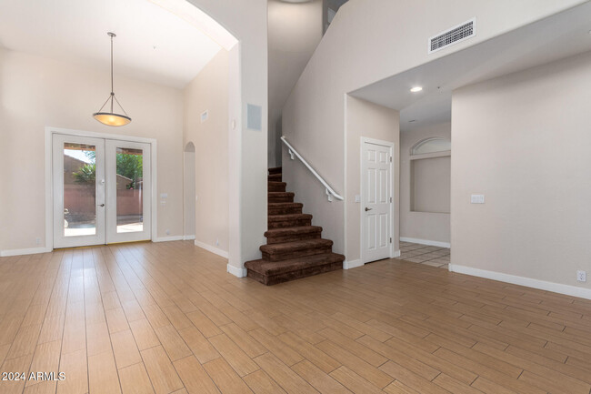 Building Photo - 7687 E Los Gatos Dr