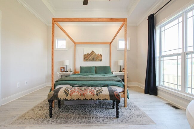 Building Photo - Pet Friendly in Sango!