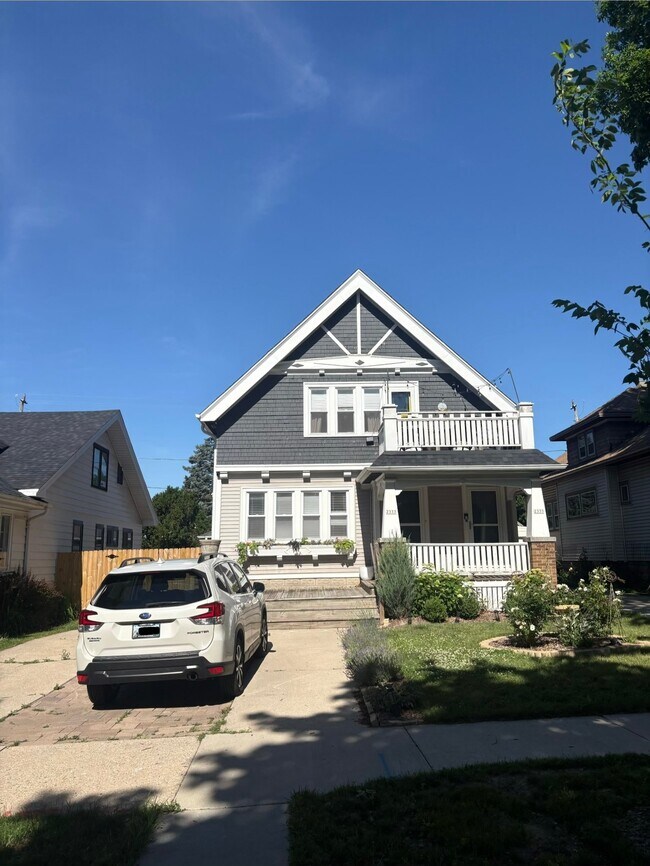 Building Photo - 2335 N 59th St