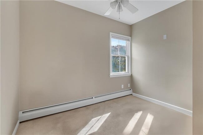 Building Photo - 53 Burton St