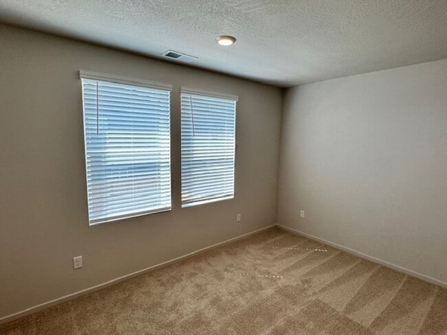 Building Photo - BRAND NEW 4 BEDROOM HOUSE W/ UPGRADES