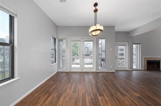 Building Photo - 18104 Starboard Dr