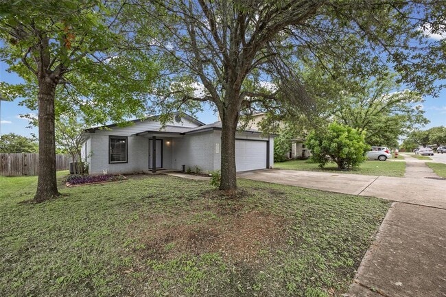 Building Photo - 17305 Dashwood Creek Dr