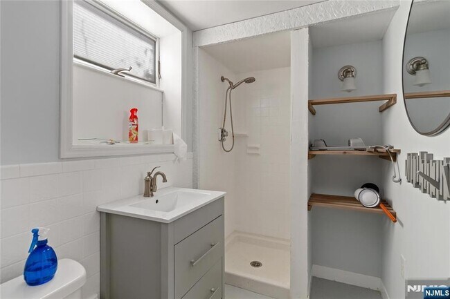 Building Photo - 9 McKinley Pl