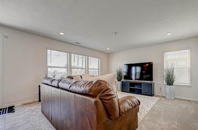 Building Photo - 1032 Vly Crst Ln
