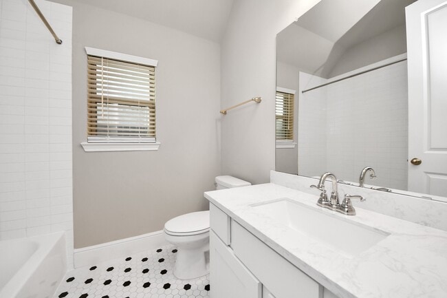 Building Photo - 10719 Lacaille Ln