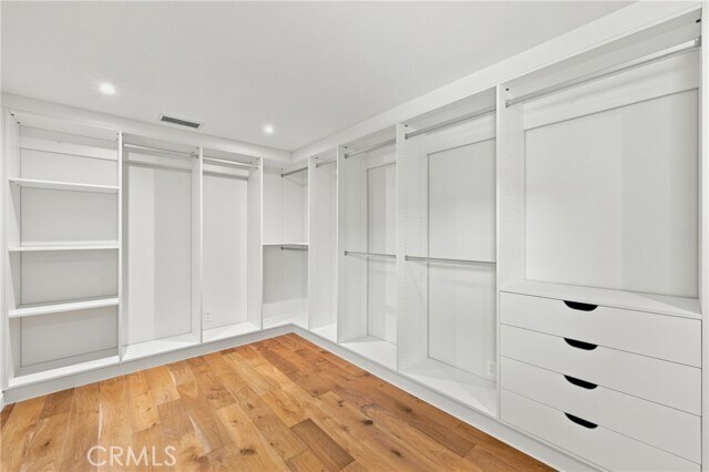 Building Photo - 3858 Alta Mesa Dr