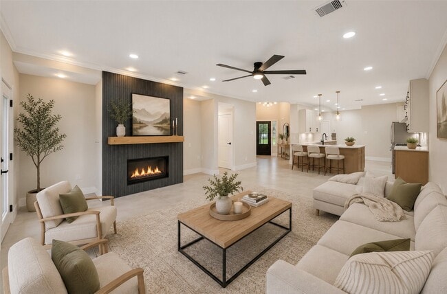 Building Photo - 12350 Pebble View Dr