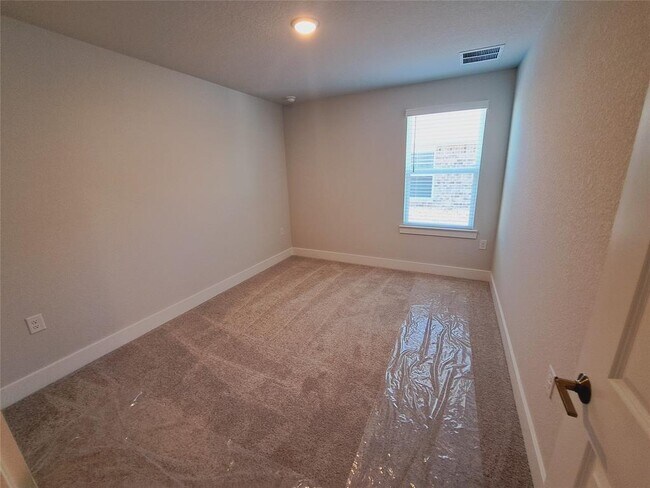 Building Photo - 1720 Purple Martin Dr