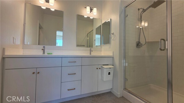 Building Photo - 436 Village