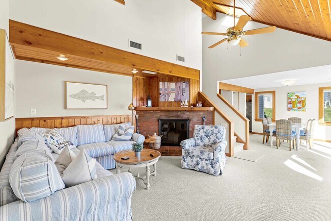 Building Photo - 281 Davidson Dr