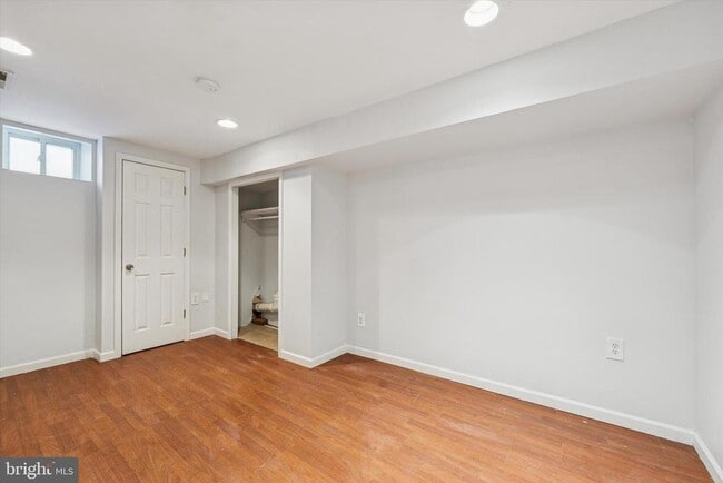 Building Photo - 2814 W Stiles St