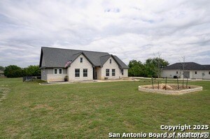 Building Photo - 115 S Calvin Barrett