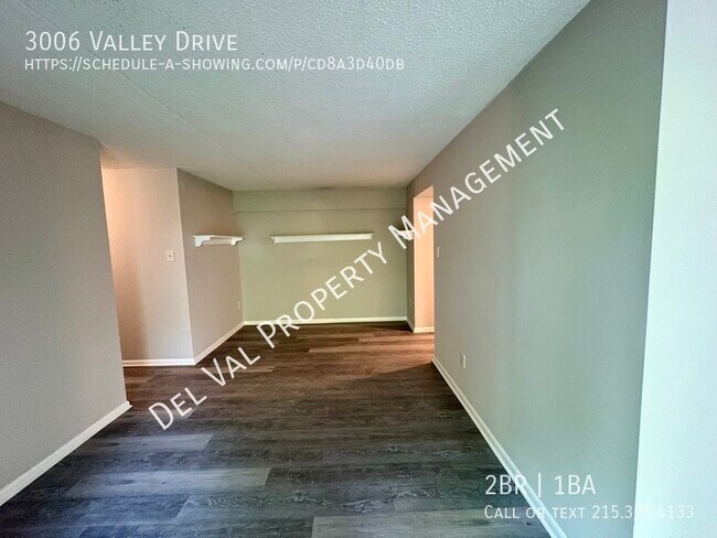 Building Photo - 3006 Valley Dr