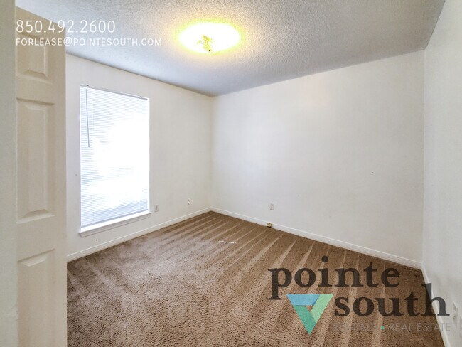 Building Photo - 412 Bay Oaks Dr