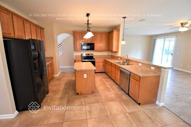 Building Photo - 911 Trellis Trail