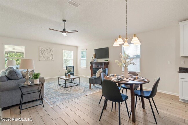 Building Photo - 88 N Hamilton Springs Rd