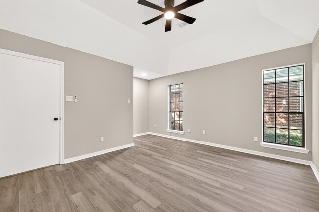 Building Photo - 4906 Pleasure Lake Ln