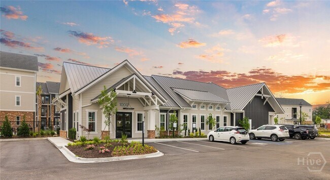 Building Photo - 1000 Chatham Center Dr