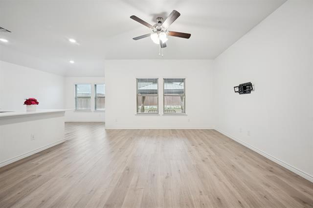 Building Photo - 907 Marigold St