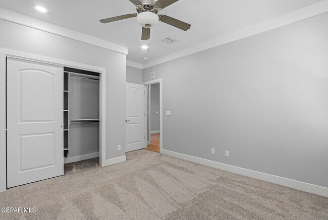 Building Photo - 13580 Lawkland St