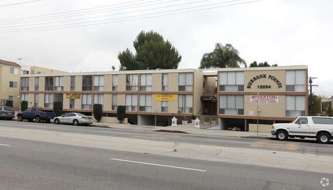 Building Photo - Burbank Pointe Apartments