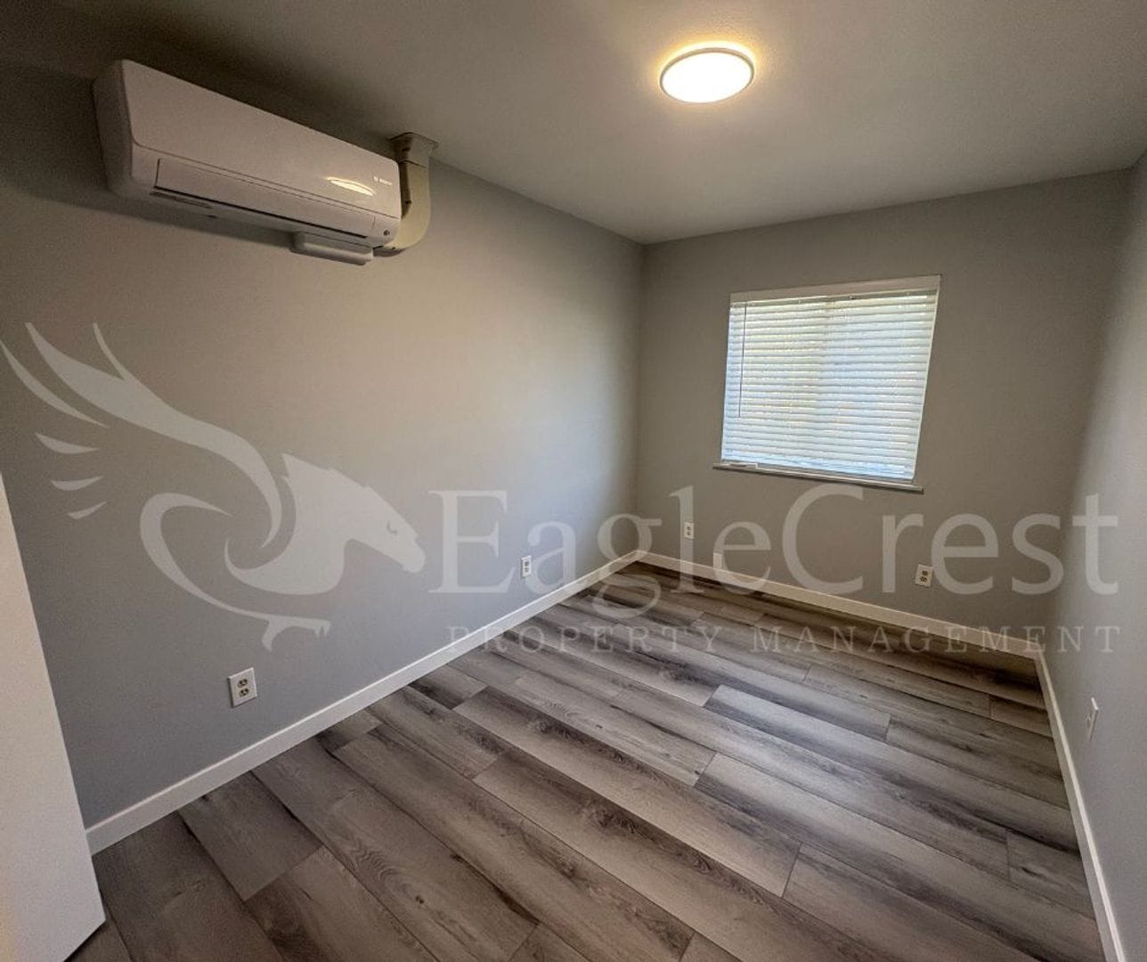 Building Photo - Roseville Lane Apartments